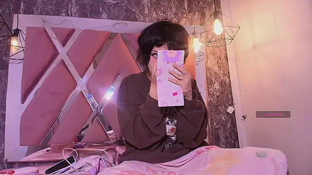 Terraelowen online show from November 8, 11:59 am