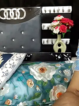 Suhana Darling online show from April 6, 10:33 pm