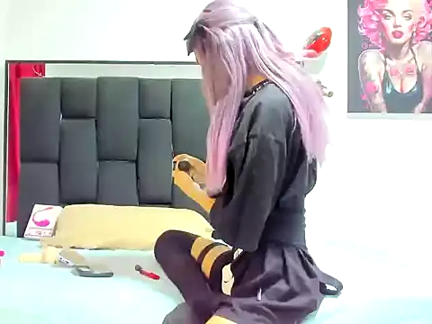 xamila muaa online show from October 13, 10:18 am