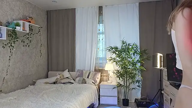 AnnyiBlue online show from May 26, 12:26 pm