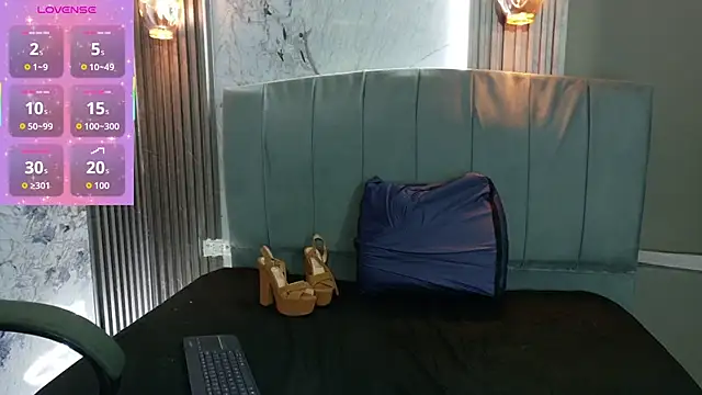 angeles azul online show from September 11, 1:55 pm