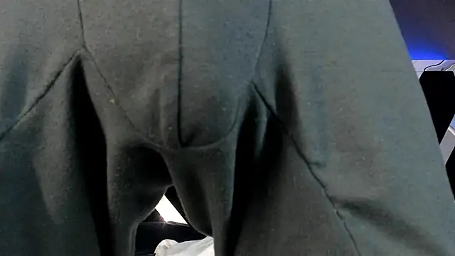 NickandAbby  online show from May 19, 1:56 am