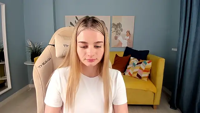 SweetyLicky online show from October 16, 5:04 pm