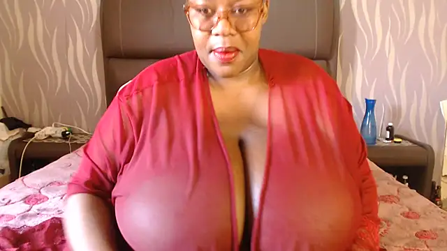 BoobsQueen46K online show from July 16, 9:25 am