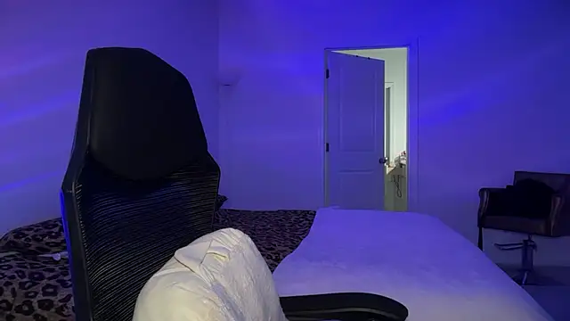 miasecretx online show from May 26, 3:50 am