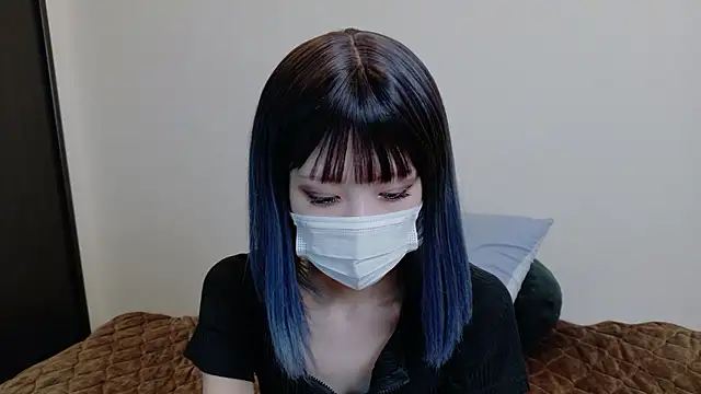 sarina at online show from May 20, 9:28 am