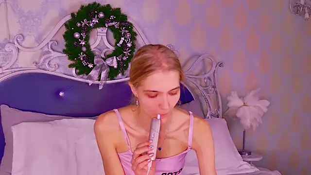 4example Chloe online show from December 5, 11:33 am