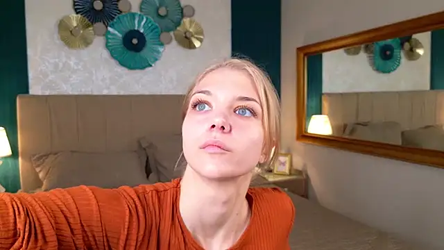 4example Chloe online show from May 30, 5:38 am