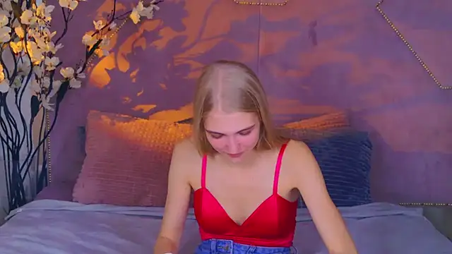 4example Chloe online show from October 18, 10:51 am