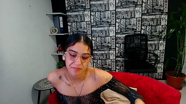 DanielaMonroe online show from May 4, 8:56 pm
