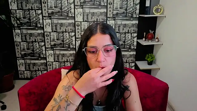 DanielaMonroe online show from May 27, 9:01 pm