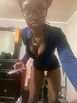 HennessyBaby21 online show from October 9, 2:15 am