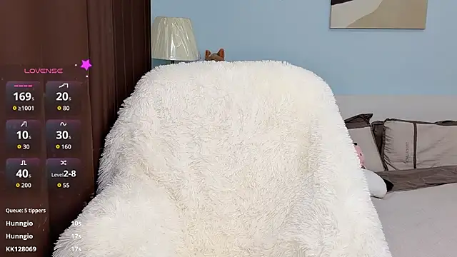 ViViennepp online show from March 28, 4:17 pm