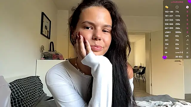 MaydaCornwall online show from October 17, 7:22 am