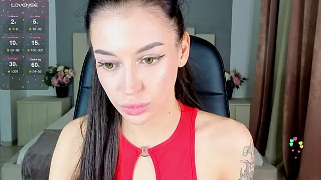 Alexa   Hill online show from September 27, 8:38 pm