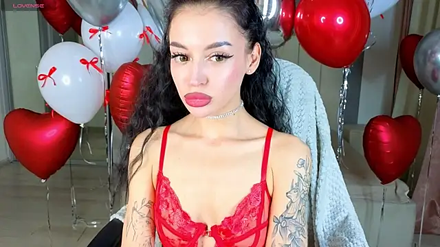 Alexa   Hill online show from September 30, 11:09 pm