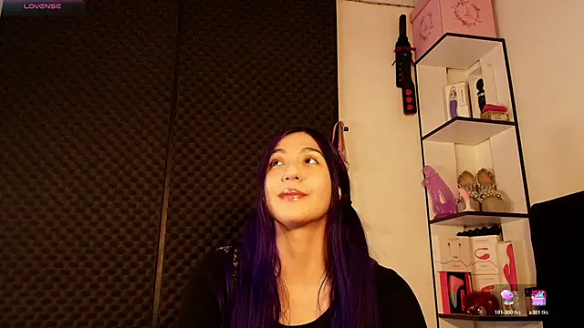 karlamoon23 online show from May 2, 2:04 am