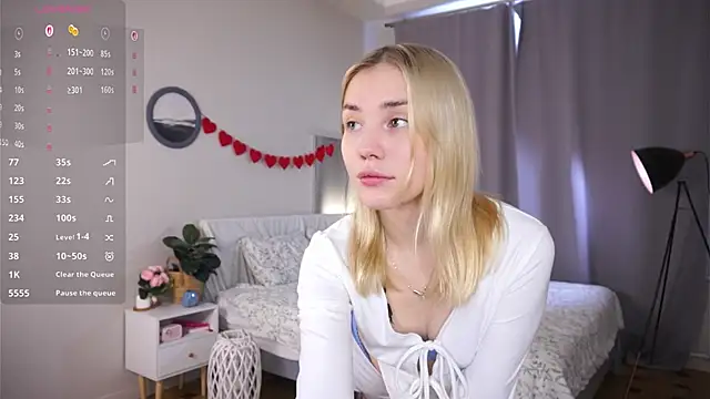 LilianBenskin online show from March 4, 6:20 am