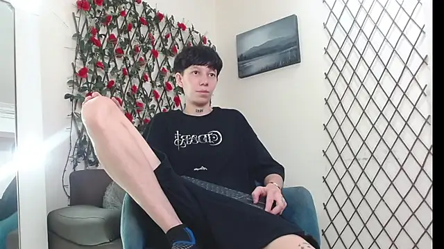 LiamBrown09 online show from May 23, 8:07 pm