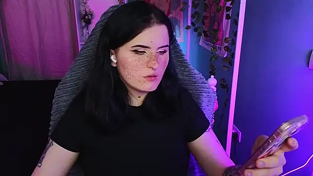 Dark Shine online show from October 12, 7:00 am