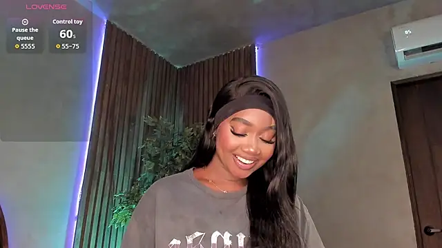 alisonn moon online show from October 23, 11:00 pm