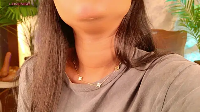 alisonn moon online show from May 22, 11:03 pm