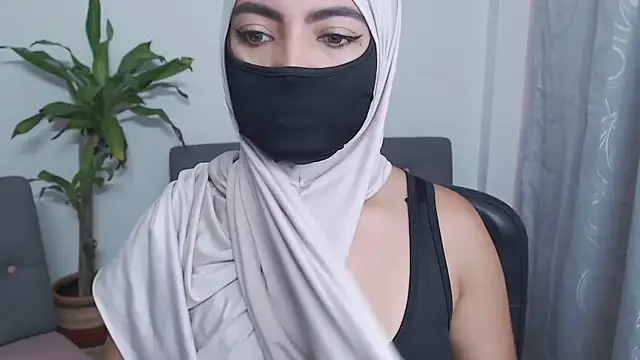 jade nassar online show from November 12, 12:25 pm