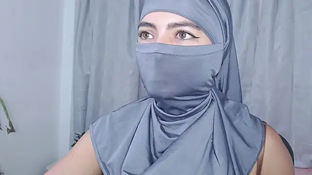 jade nassar online show from May 18, 12:20 am