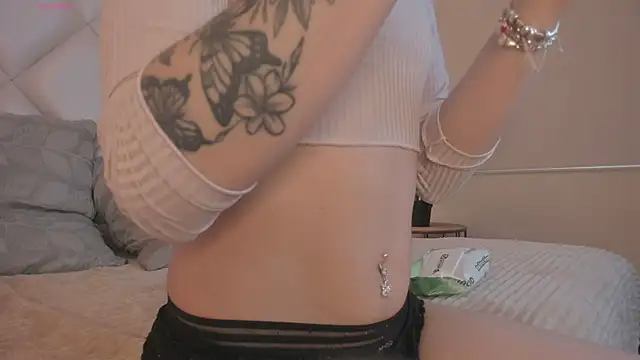 Megan DH online show from November 18, 12:28 pm