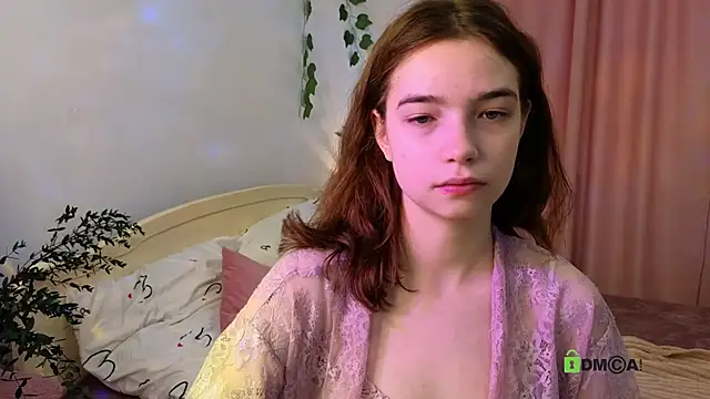 Snapshot of Evi_Brook chatting on October 4, 11:38 am Evi Brook online show from October 4, 11:38 am