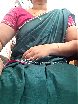 indianhotwife639 online show from May 7, 5:55 am
