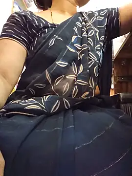 indianhotwife639 online show from May 20, 7:05 am