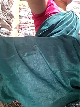 indianhotwife639 online show from May 9, 8:27 am