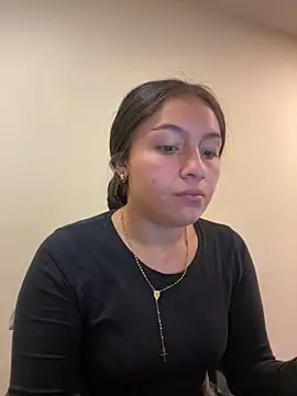 Alyha Cortes online show from March 25, 2:09 pm