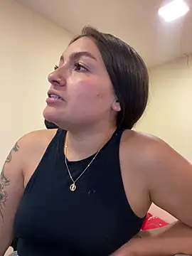 Alyha Cortes online show from May 8, 2:20 pm
