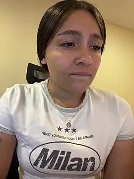 Alyha Cortes online show from May 7, 2:10 pm