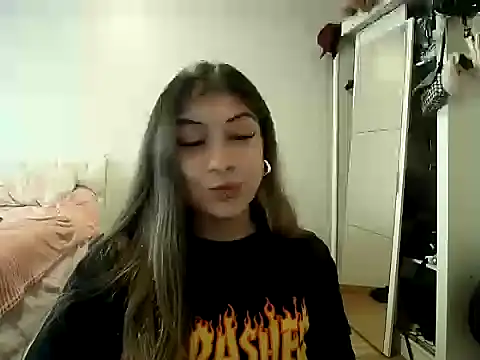 Becca B online show from June 5, 5:52 pm