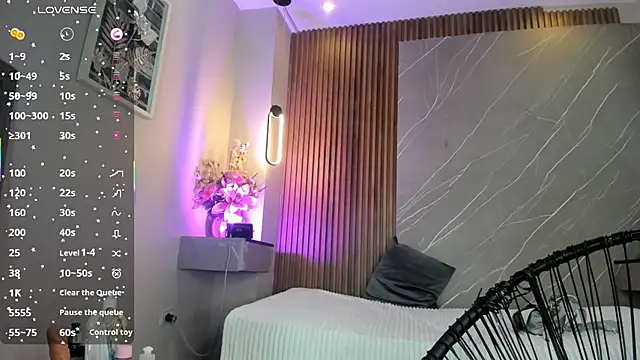 emma  rose1 online show from October 12, 2:47 am