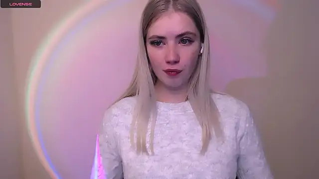 AliceHotty  online show from October 20, 11:35 am