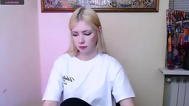 AliceHotty  online show from February 26, 9:19 am