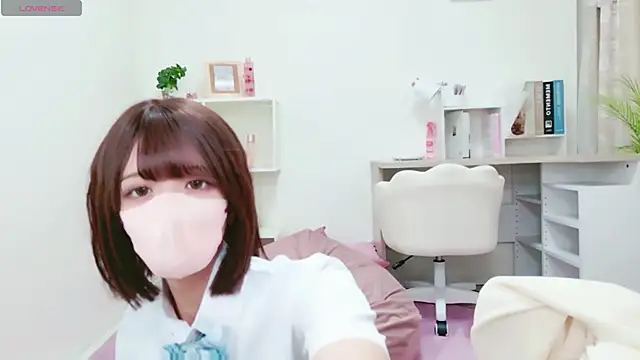 Reina Fcup online show from May 16, 9:12 am