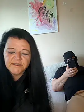 BlacReign online show from May 15, 3:48 pm