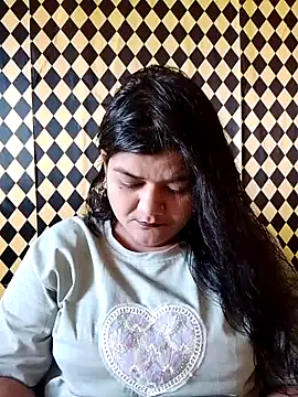 Snapshot of Meenu_tiwari chatting on October 1, 10:09 am Meenu tiwari online show from October 1, 10:09 am