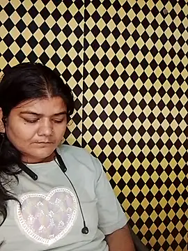 Snapshot of Meenu_tiwari chatting on September 24, 7:24 pm Meenu tiwari online show from September 24, 7:24 pm