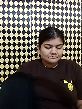 Snapshot of Meenu_tiwari chatting on September 27, 8:49 pm Meenu tiwari online show from September 27, 8:49 pm