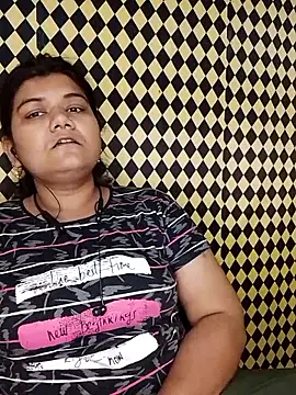 Snapshot of Meenu_tiwari chatting on September 21, 5:33 pm Meenu tiwari online show from September 21, 5:33 pm