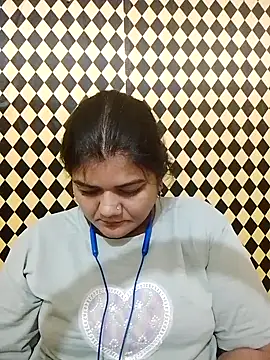 Snapshot of Meenu_tiwari chatting on October 2, 9:09 pm Meenu tiwari online show from October 2, 9:09 pm