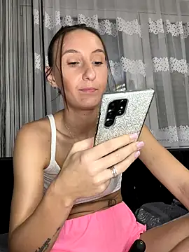 Emilia Mausi online show from October 14, 8:44 pm