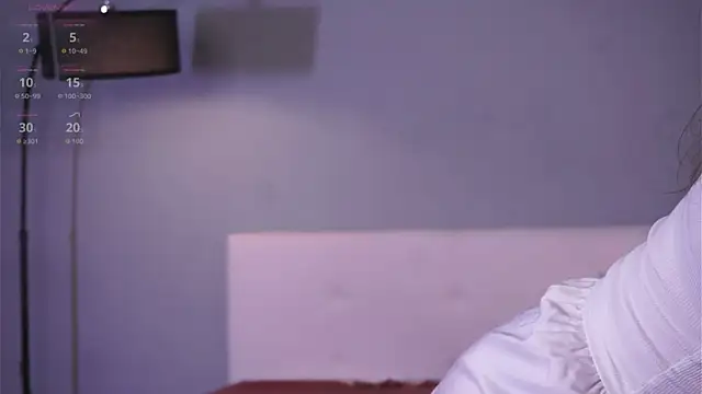 BeckyBurgh online show from November 9, 5:42 pm