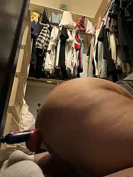 Daddiesgirl95 online show from October 12, 8:44 pm